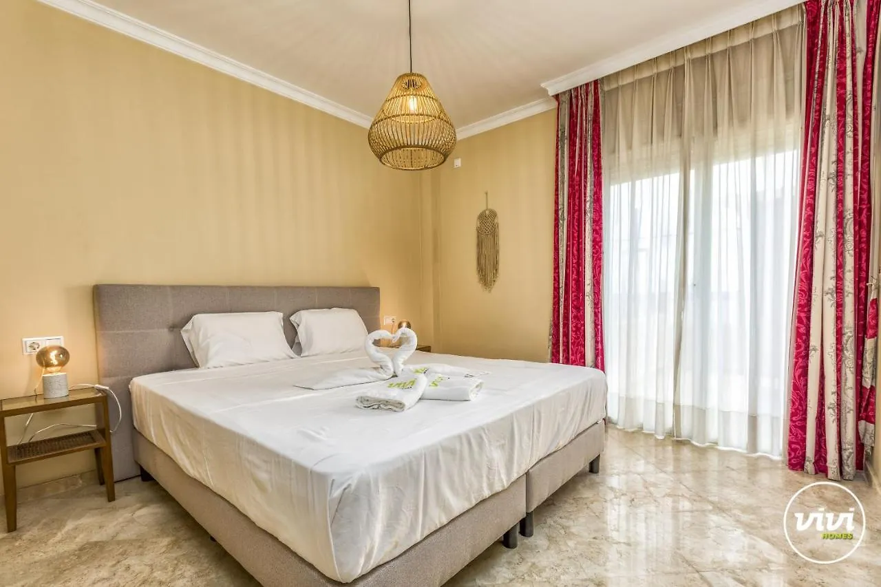 아파트 Vivi Homes - Valery Pool, Terrace & Padel 오옌 스페인